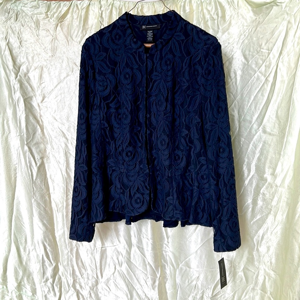 Navy lace lines blouse, misses X Large, short waisted, hook and eye closure